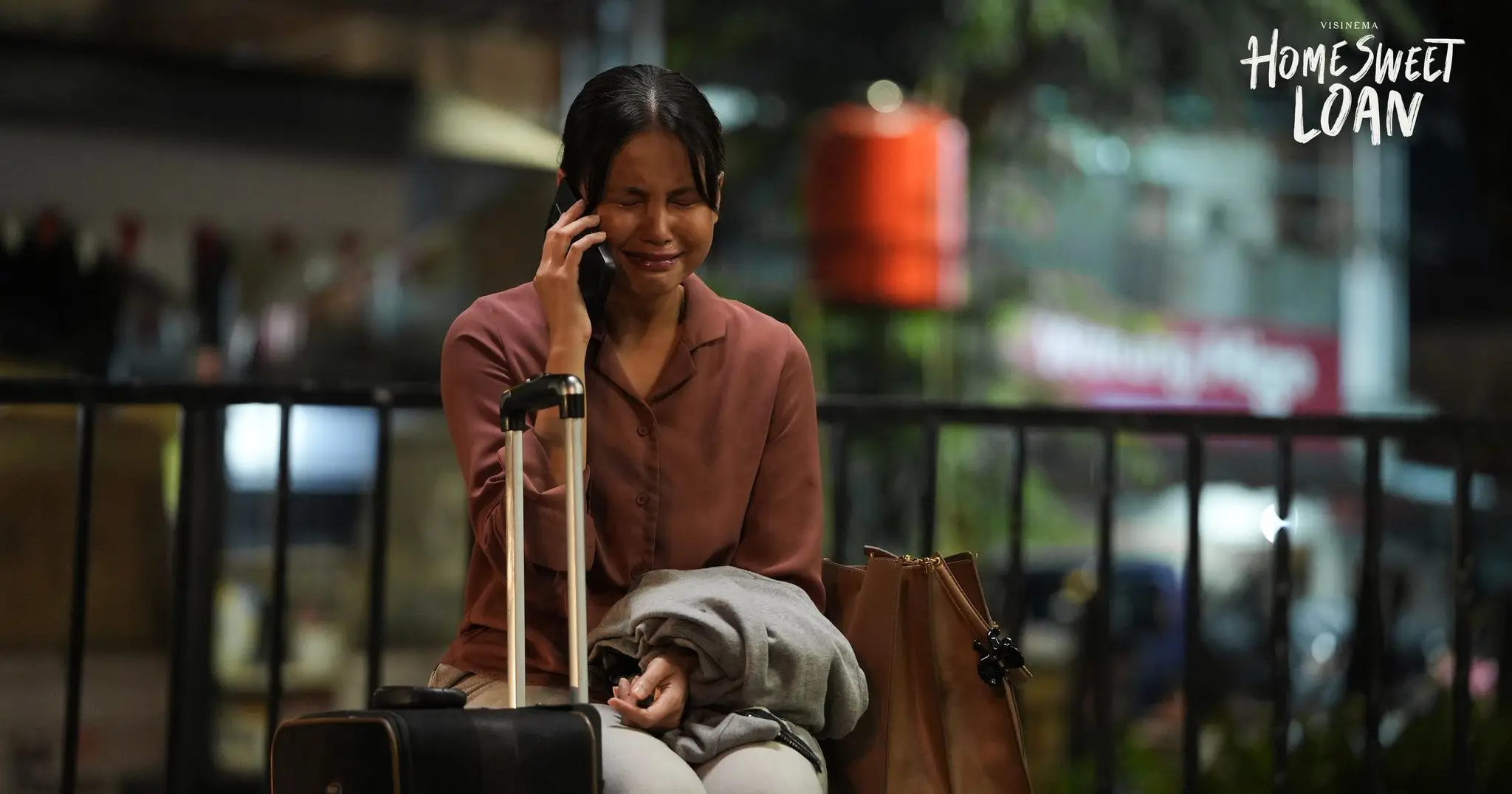 Kaluna menangis sendiri