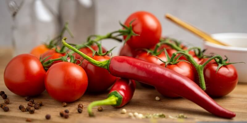 Cabai dan Tomat: Duo Favorit yang Tidak Pernah Sepi Permintaan