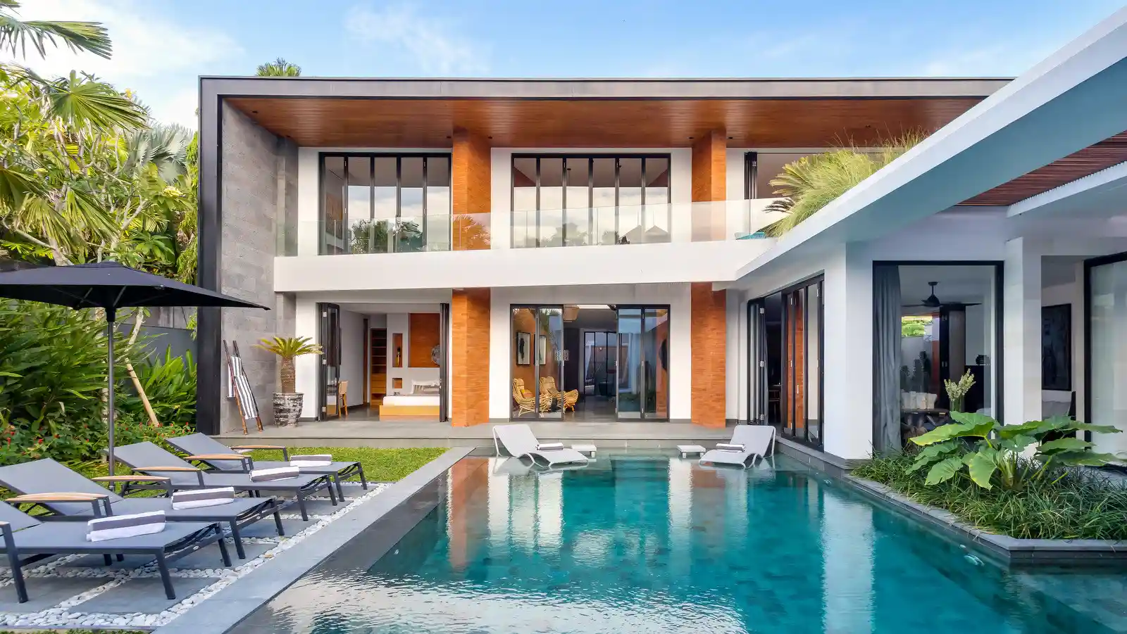Monthly Villa Rental Bali for Seniors: A Mobility-Friendly, Care-Ready 30+ Day Guide
